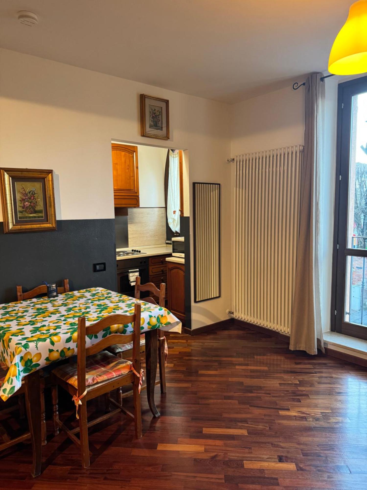Apartamento Ampio monolocale Brescia Exterior foto